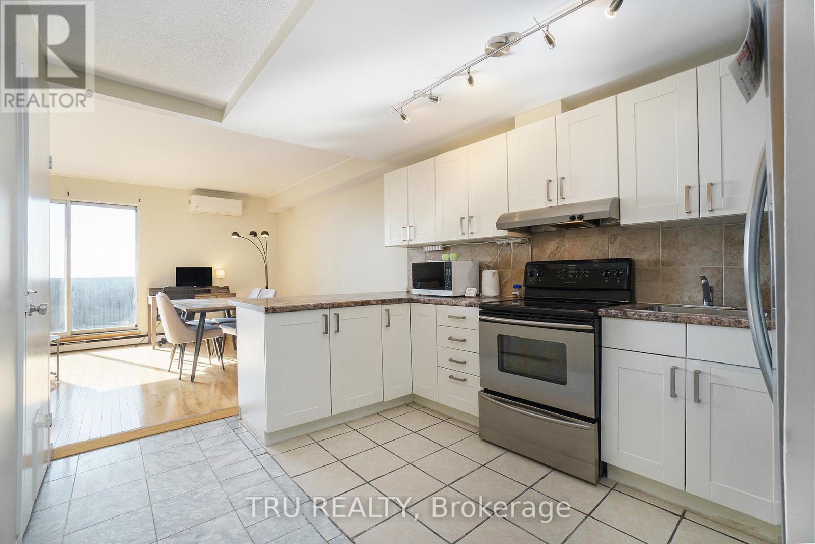 Photo 14 of Ph 8 900 Dynes Road, Ottawa ON