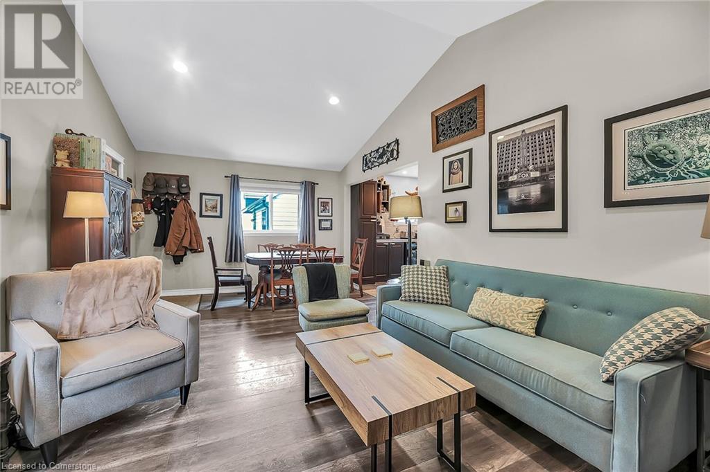 Photo 15 of 321 East 12 Th Street, Hamilton ON