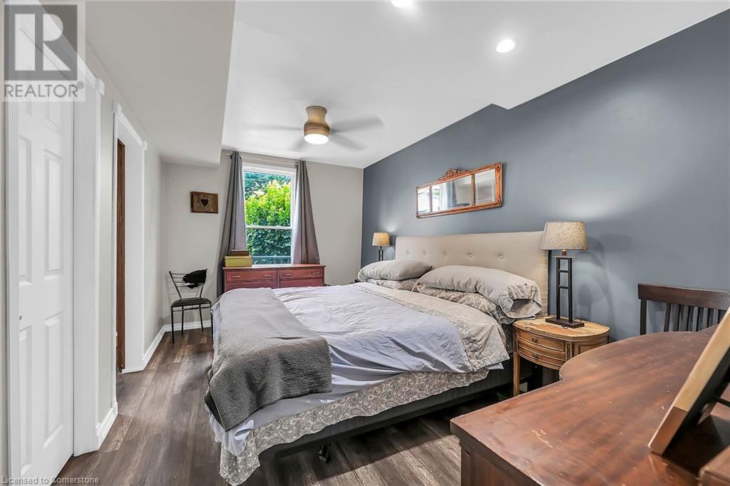 Photo 18 of 321 East 12 Th Street, Hamilton ON