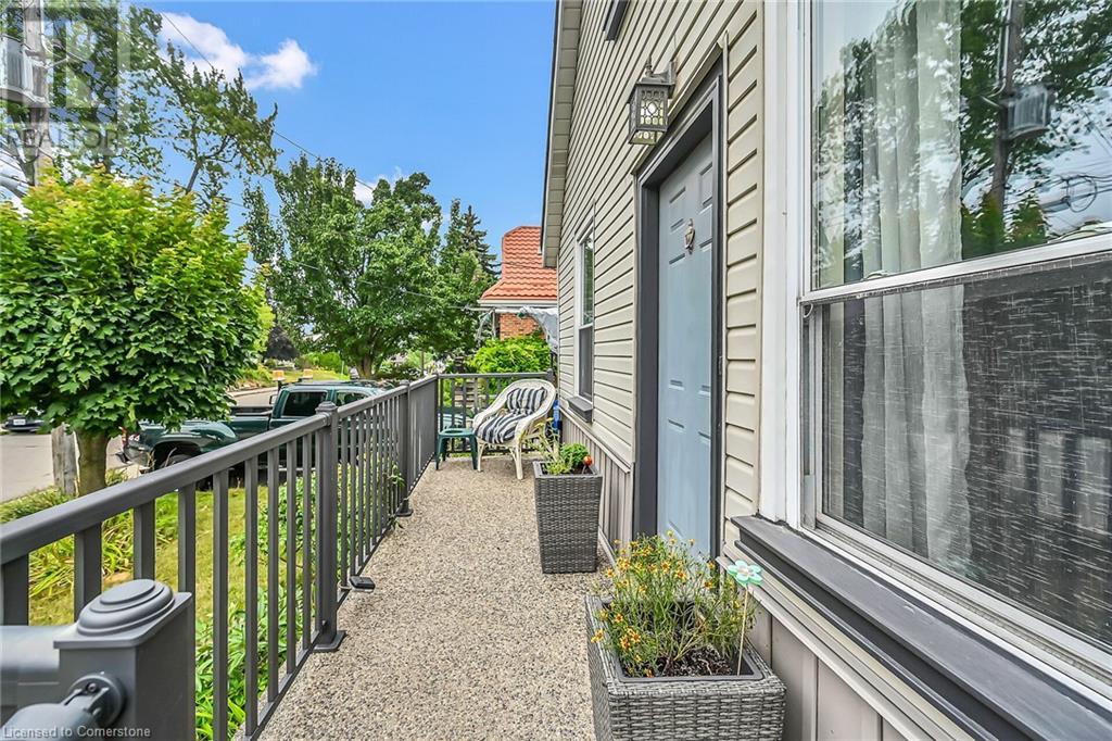 Photo 2 of 321 East 12 Th Street, Hamilton ON