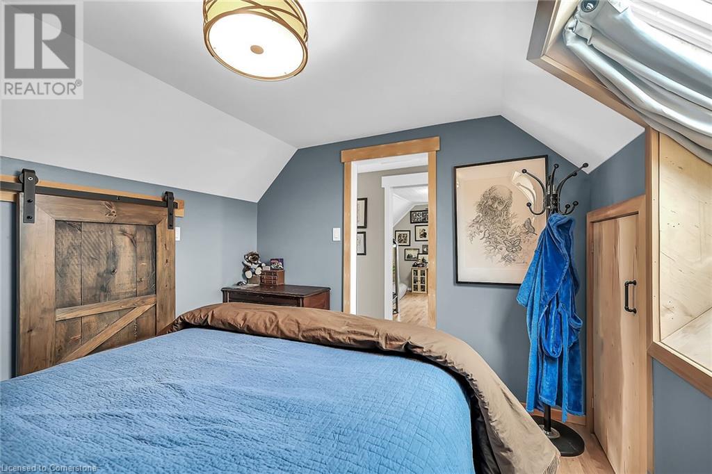 Photo 22 of 321 East 12 Th Street, Hamilton ON