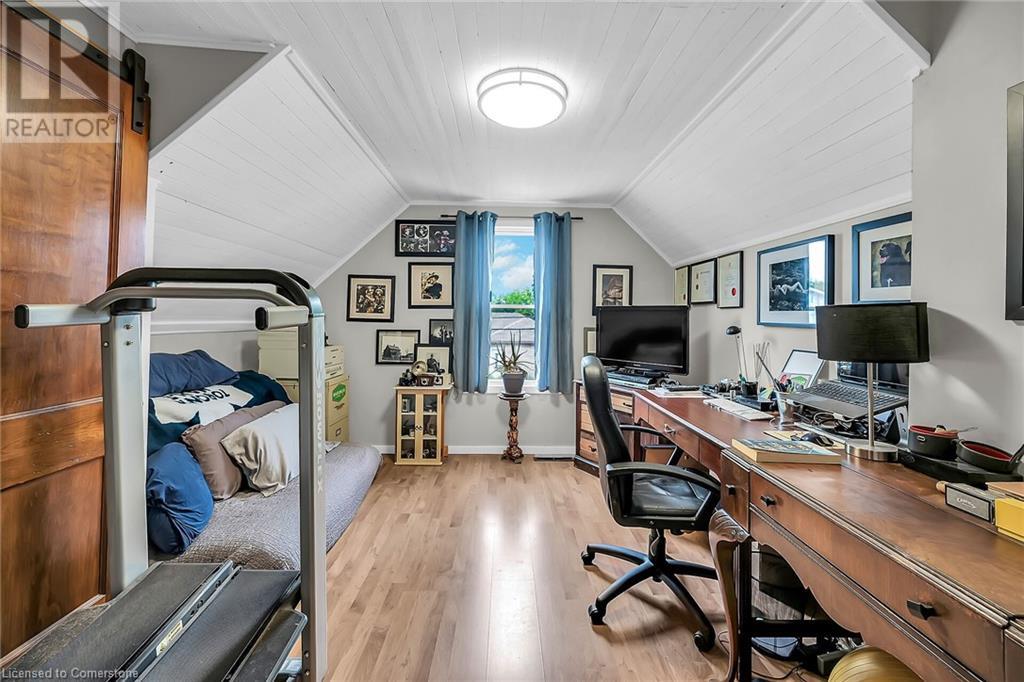 Photo 23 of 321 East 12 Th Street, Hamilton ON
