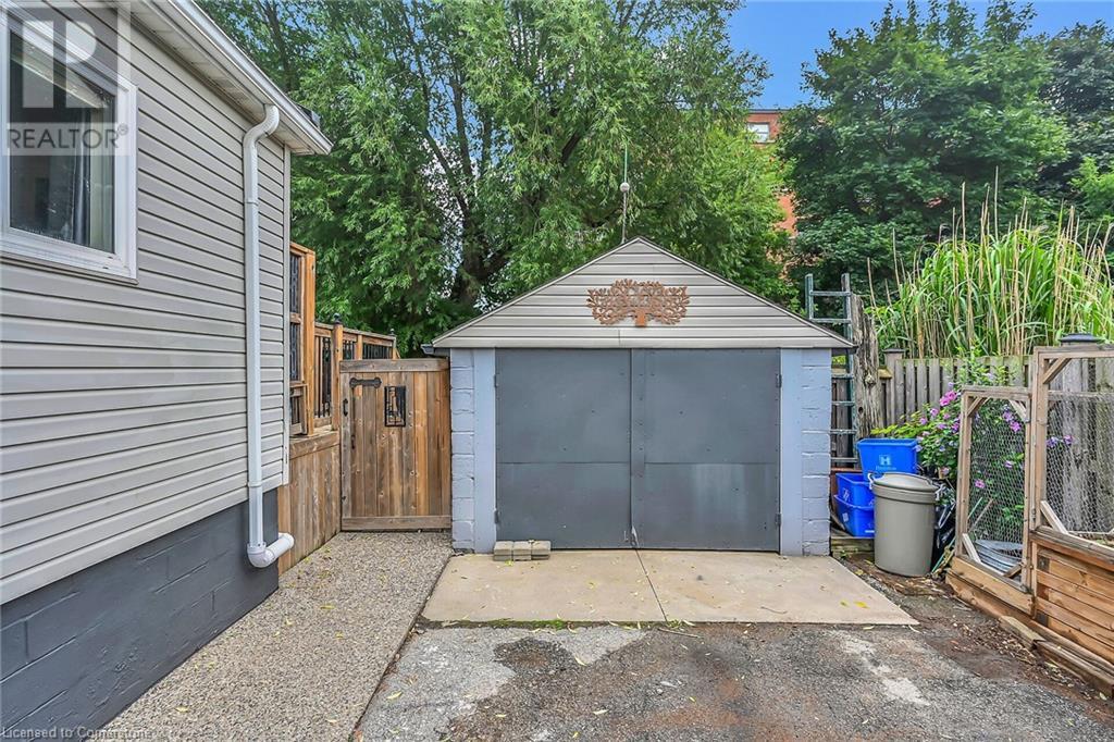 Photo 30 of 321 East 12 Th Street, Hamilton ON