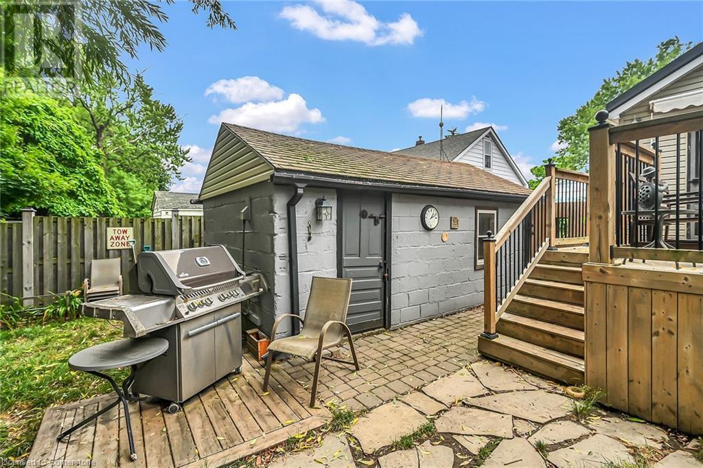 Photo 32 of 321 East 12 Th Street, Hamilton ON