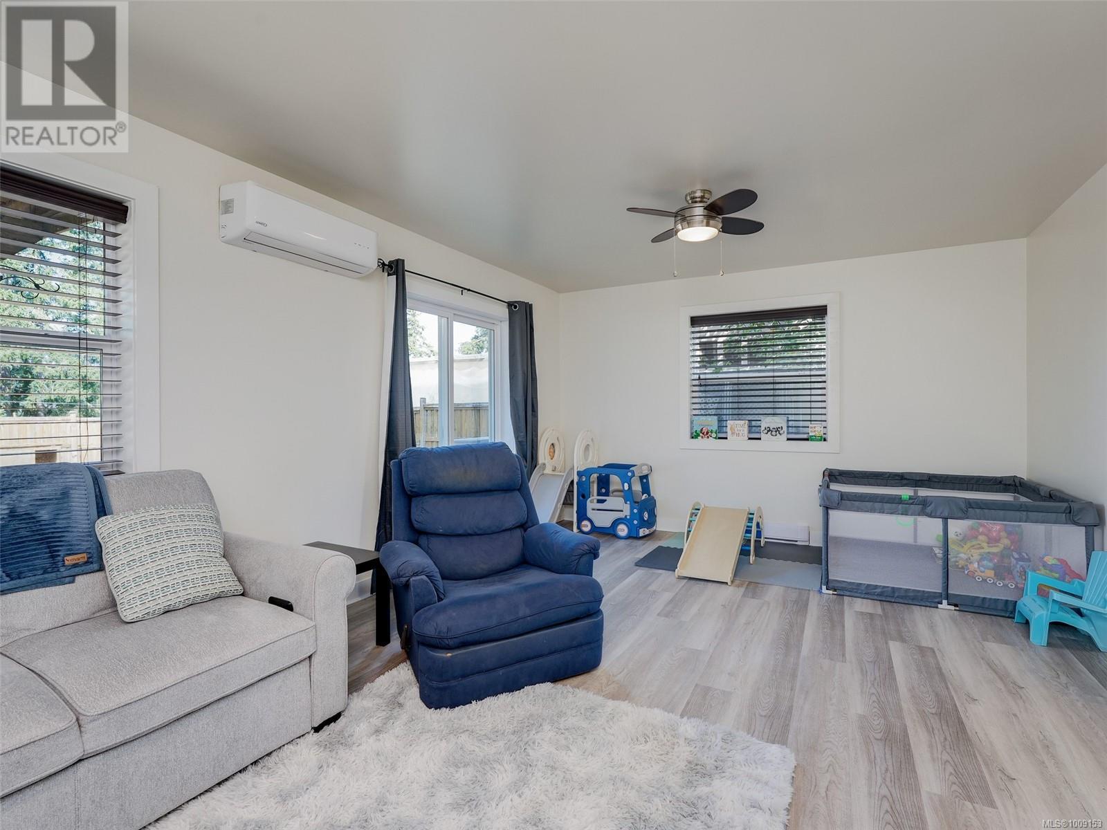 Photo 15 of 1042 Skylar Cir, Shawnigan Lake BC