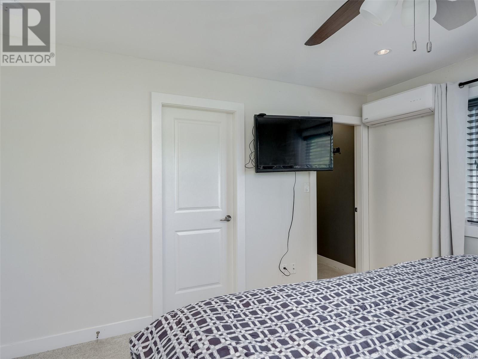 Photo 6 of 1042 Skylar Cir, Shawnigan Lake BC