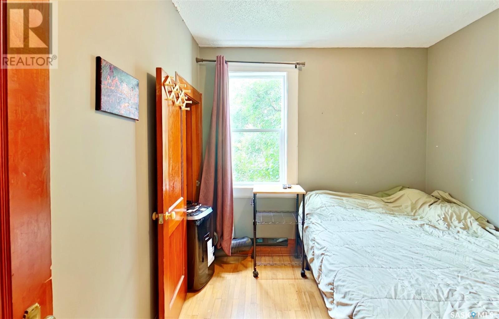 Photo 10 of 2480 Edgar Street, Regina SK