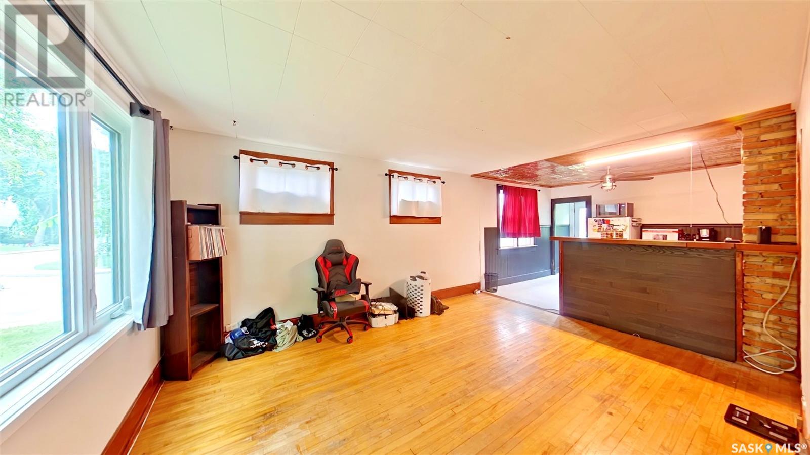 Photo 2 of 2480 Edgar Street, Regina SK