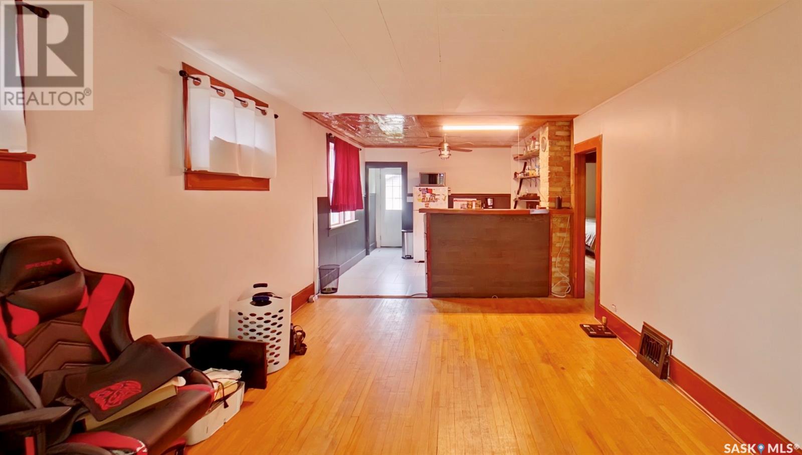 Photo 3 of 2480 Edgar Street, Regina SK
