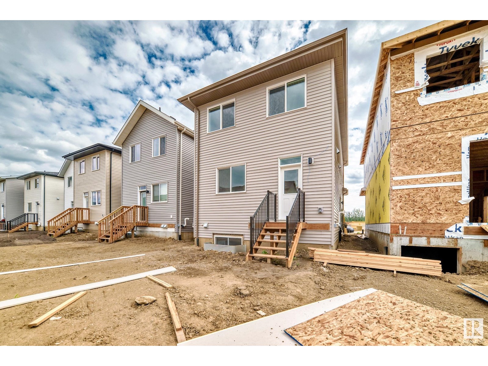 Photo 12 of 3975 Wrenloop Nw, Edmonton AB