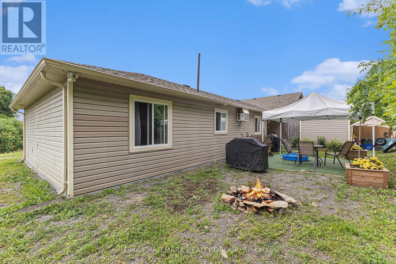 Photo 13 of 735 River Road, Mcnab Braeside ON