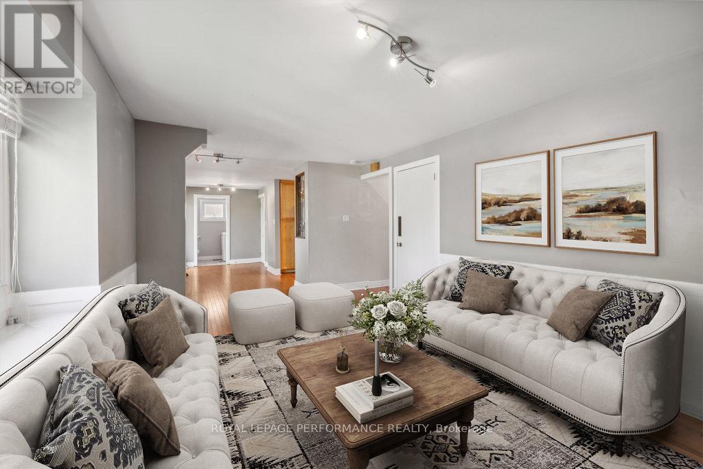 Photo 13 of 2045 Deerhurst Court, Ottawa ON