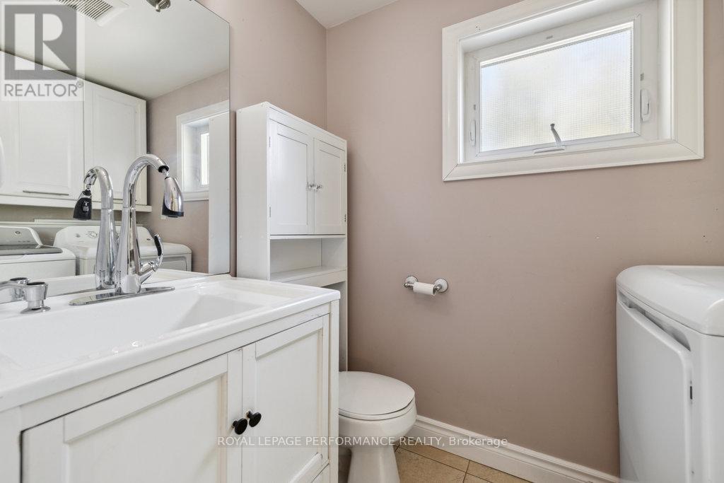 Photo 16 of 2045 Deerhurst Court, Ottawa ON