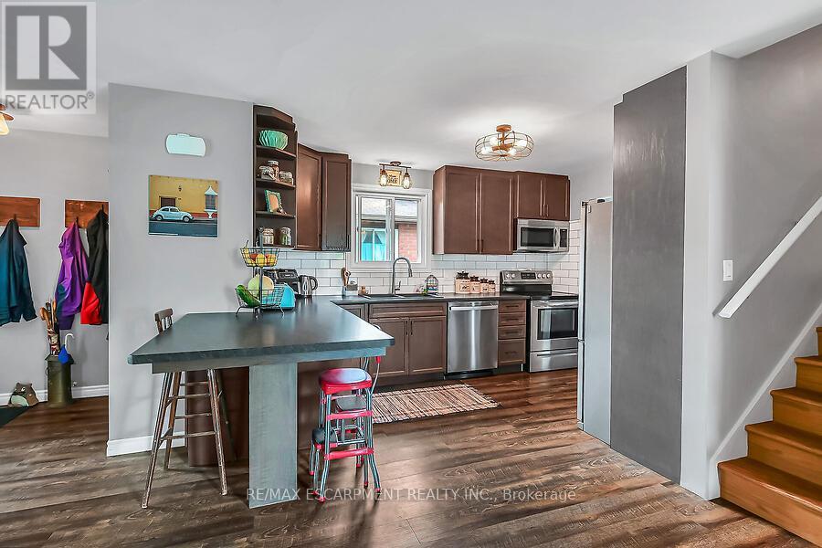Photo 19 of 44 Ravine Crescent, Haldimand ON