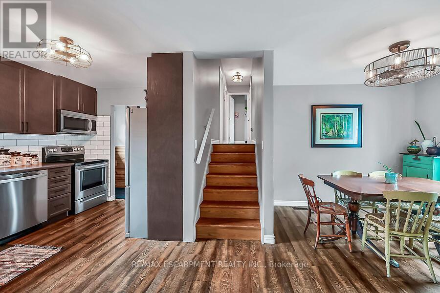 Photo 34 of 44 Ravine Crescent, Haldimand ON