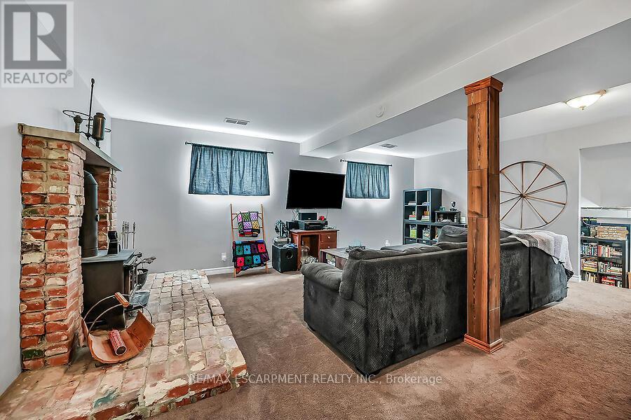 Photo 22 of 44 Ravine Crescent, Haldimand ON
