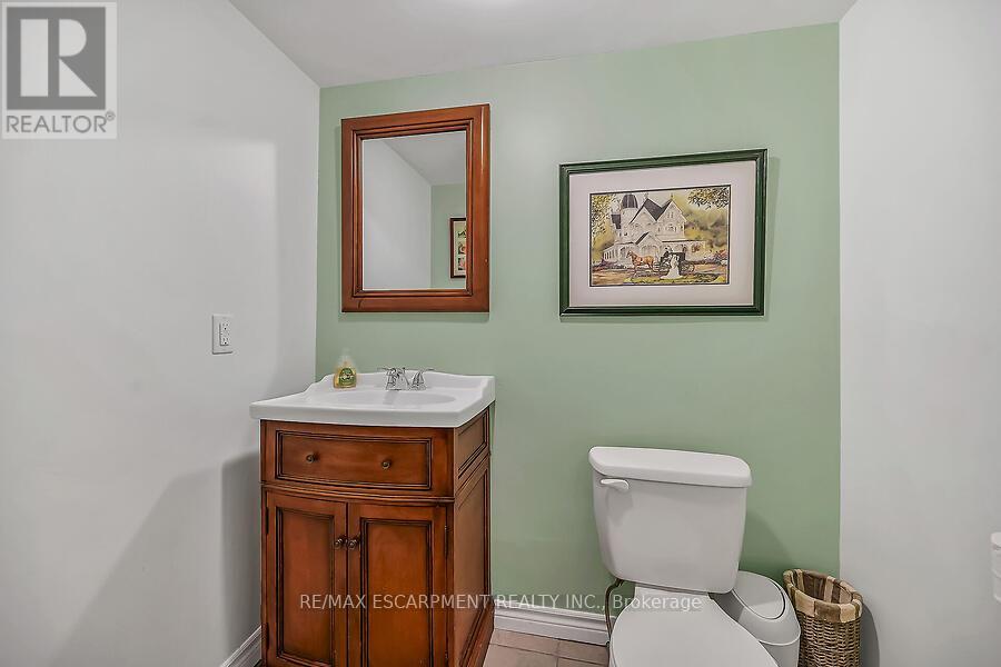 Photo 24 of 44 Ravine Crescent, Haldimand ON