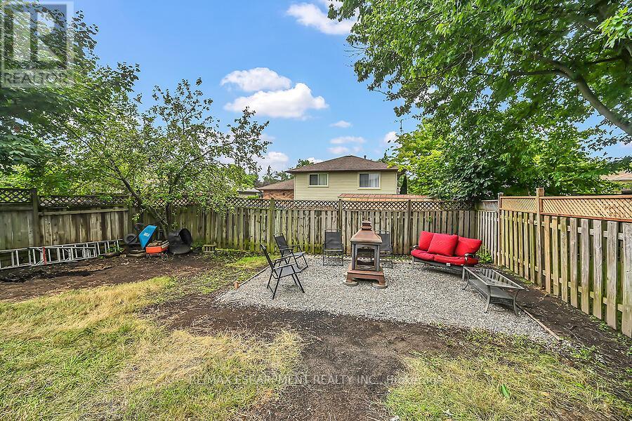 Photo 36 of 44 Ravine Crescent, Haldimand ON