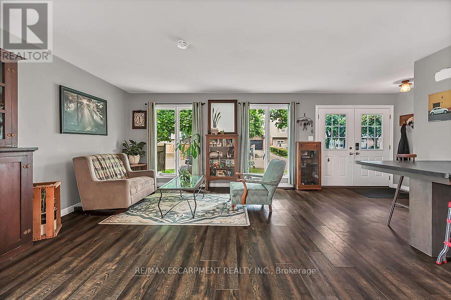 Photo 33 of 44 Ravine Crescent, Haldimand ON