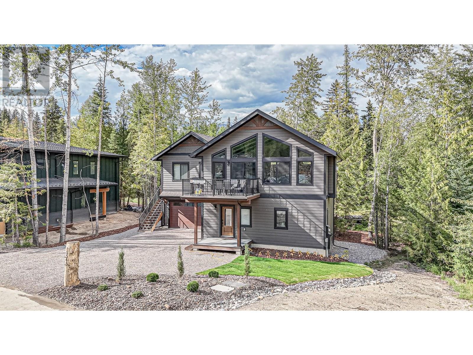 Photo 3 of 5545 Currie Bowl Way, Fernie BC