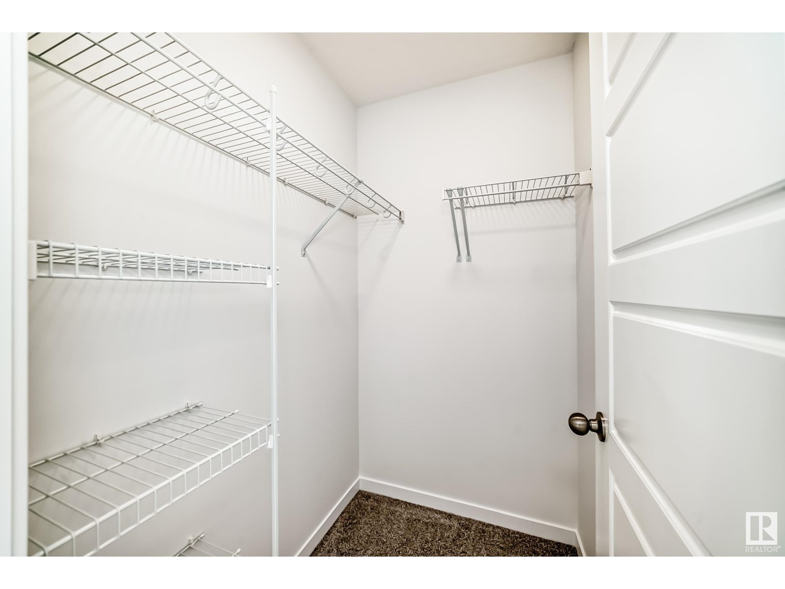 Photo 17 of 3975 Wrenloop Nw, Edmonton AB