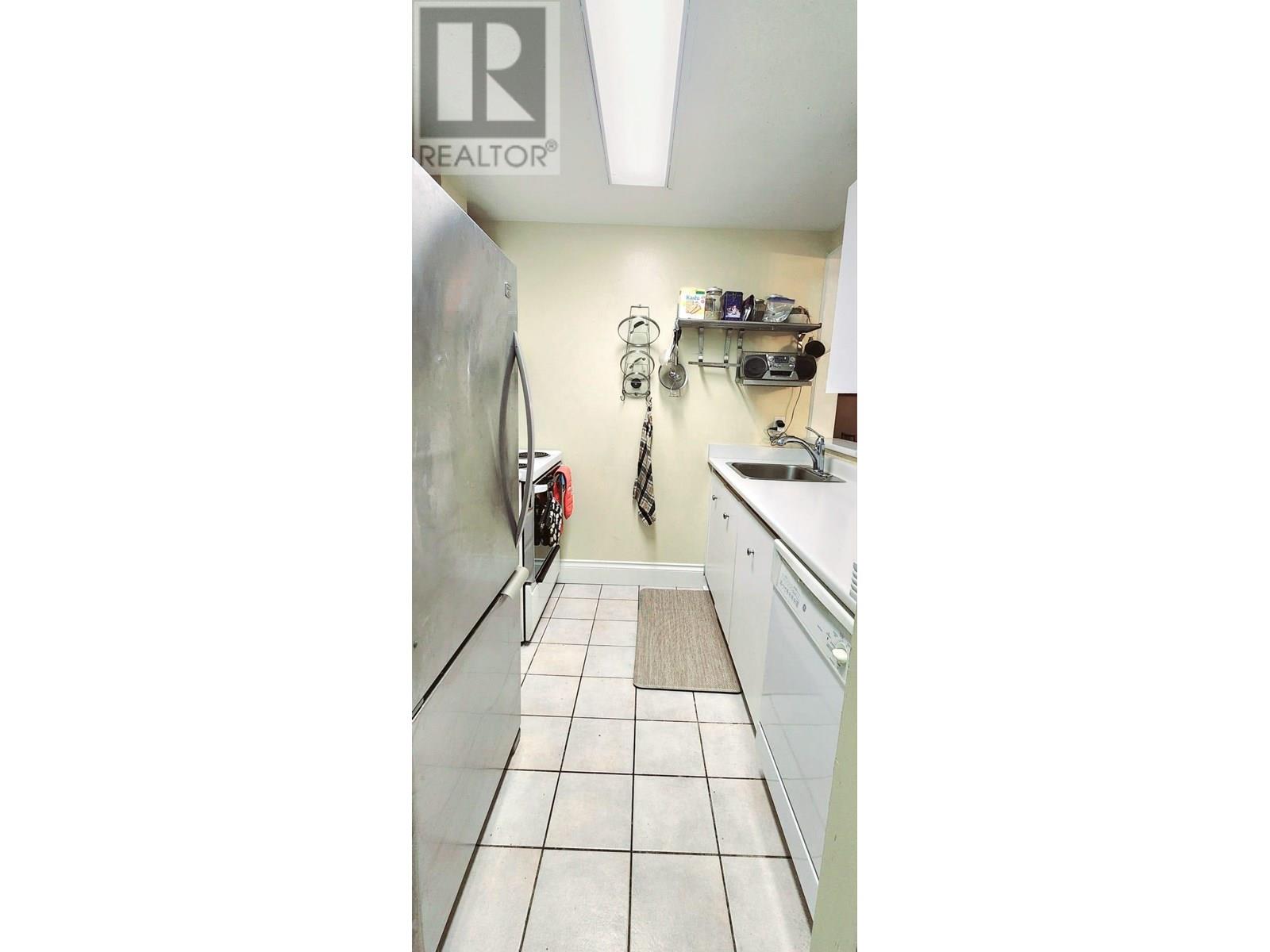 Photo 9 of 208 811 Helmcken Street, Vancouver BC