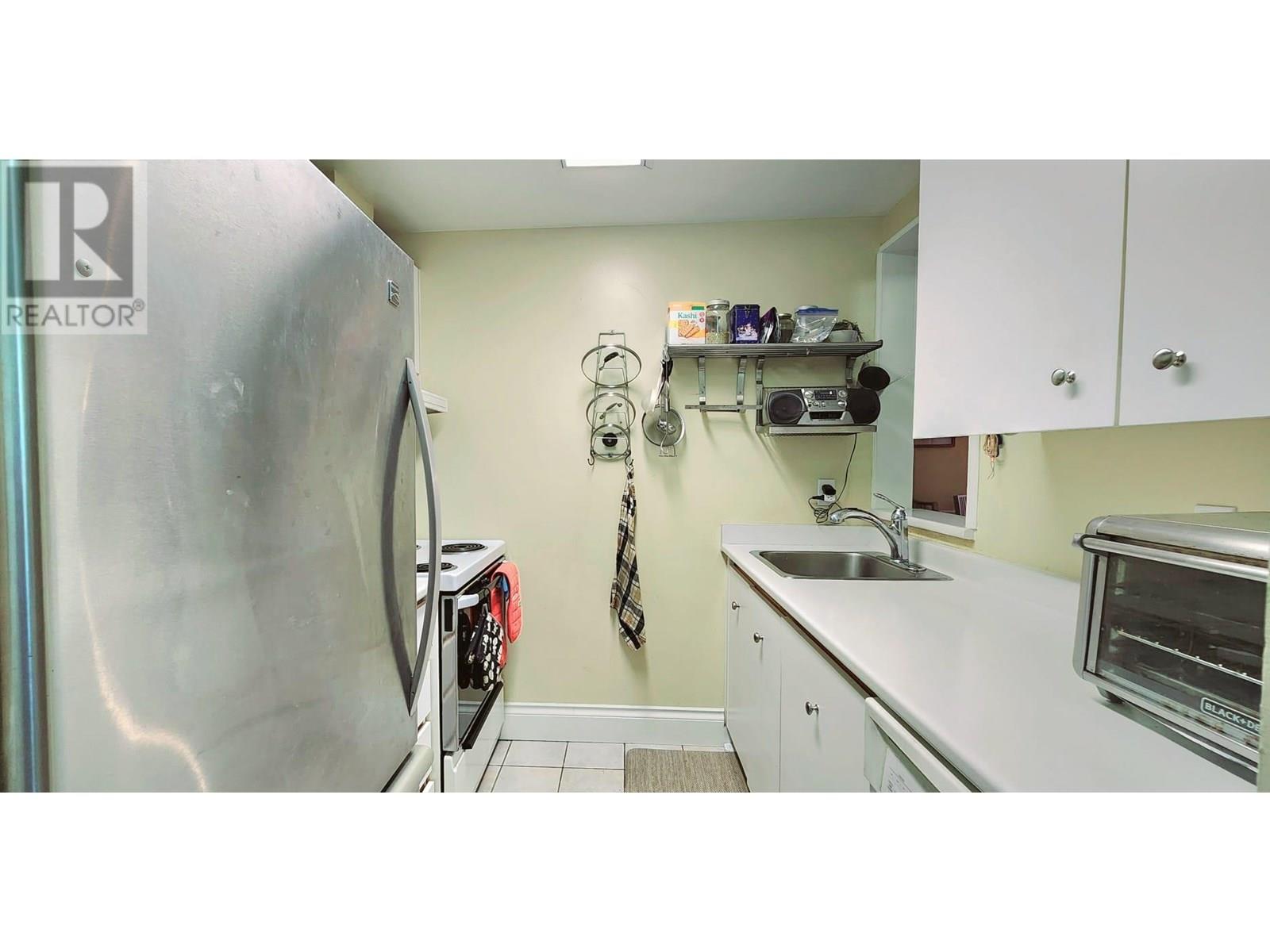 Photo 8 of 208 811 Helmcken Street, Vancouver BC