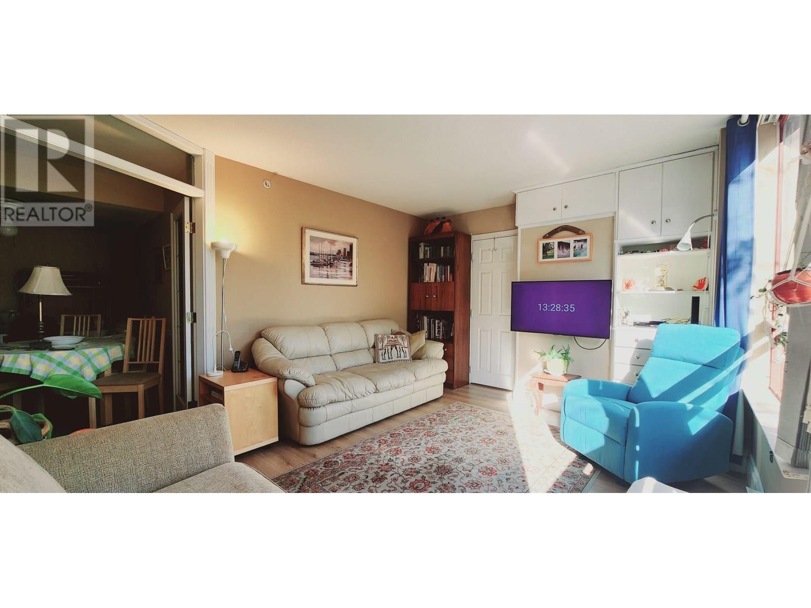 Photo 5 of 208 811 Helmcken Street, Vancouver BC
