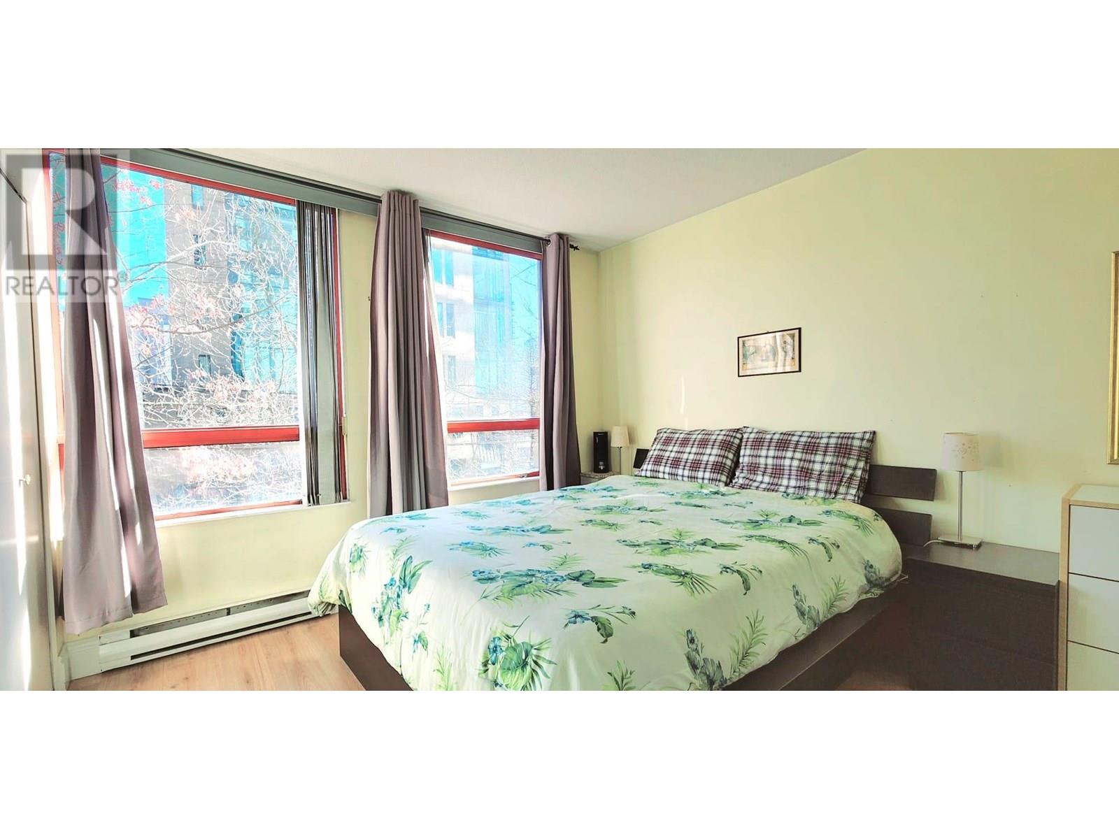 Photo 12 of 208 811 Helmcken Street, Vancouver BC