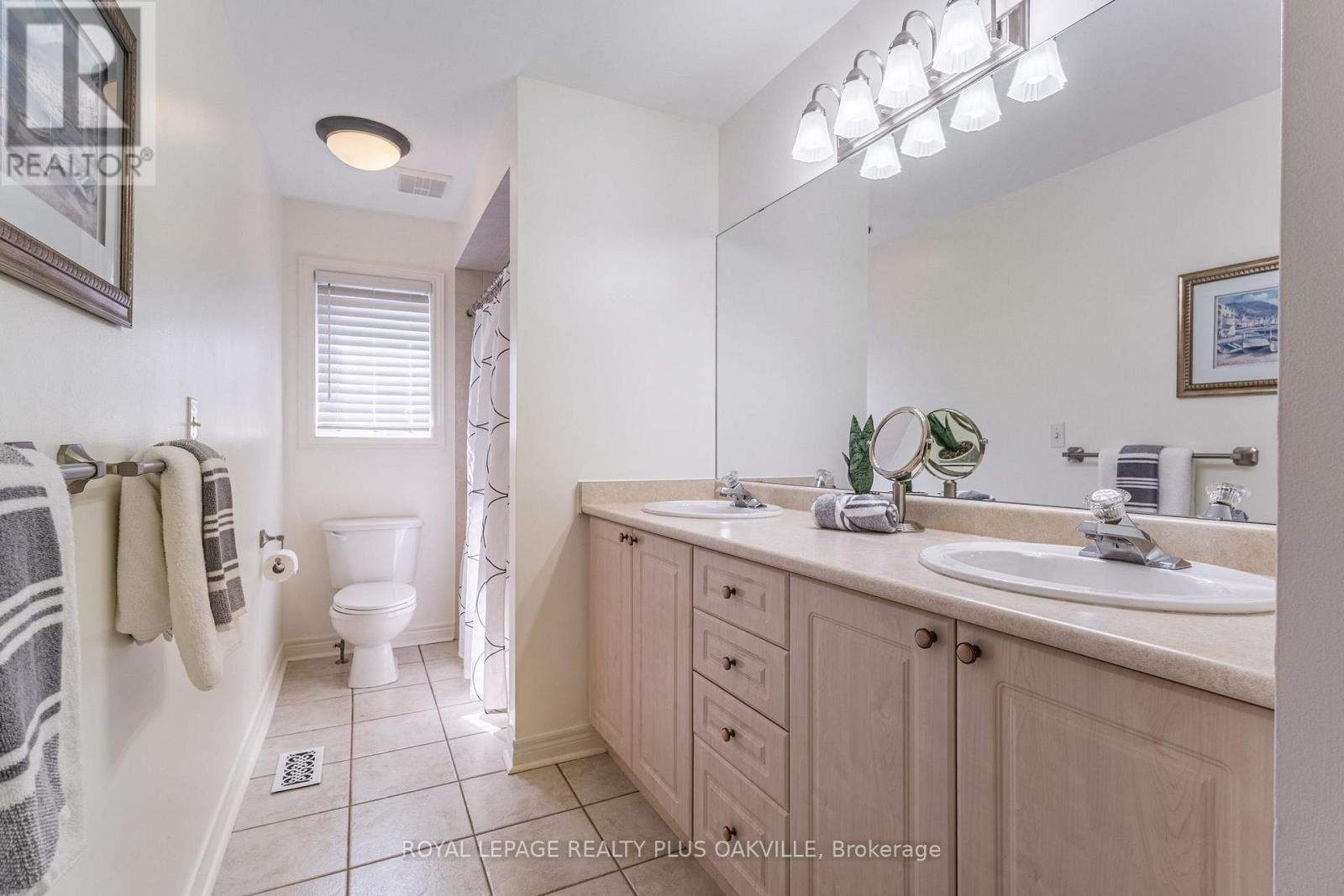Photo 9 of 2272 Overfield Road, Oakville ON
