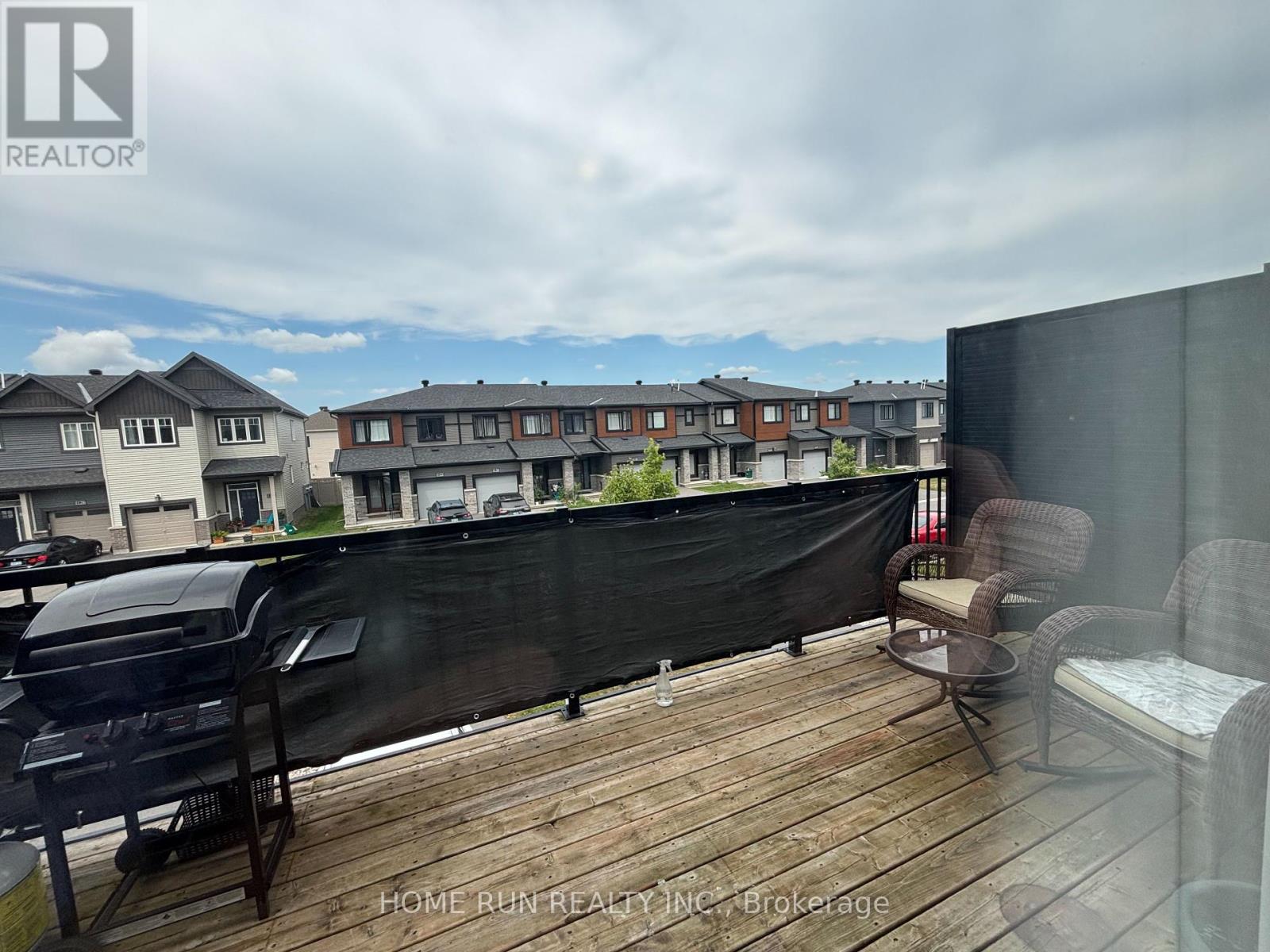 Photo 17 of 1123 Speedvale Crescent, Ottawa ON