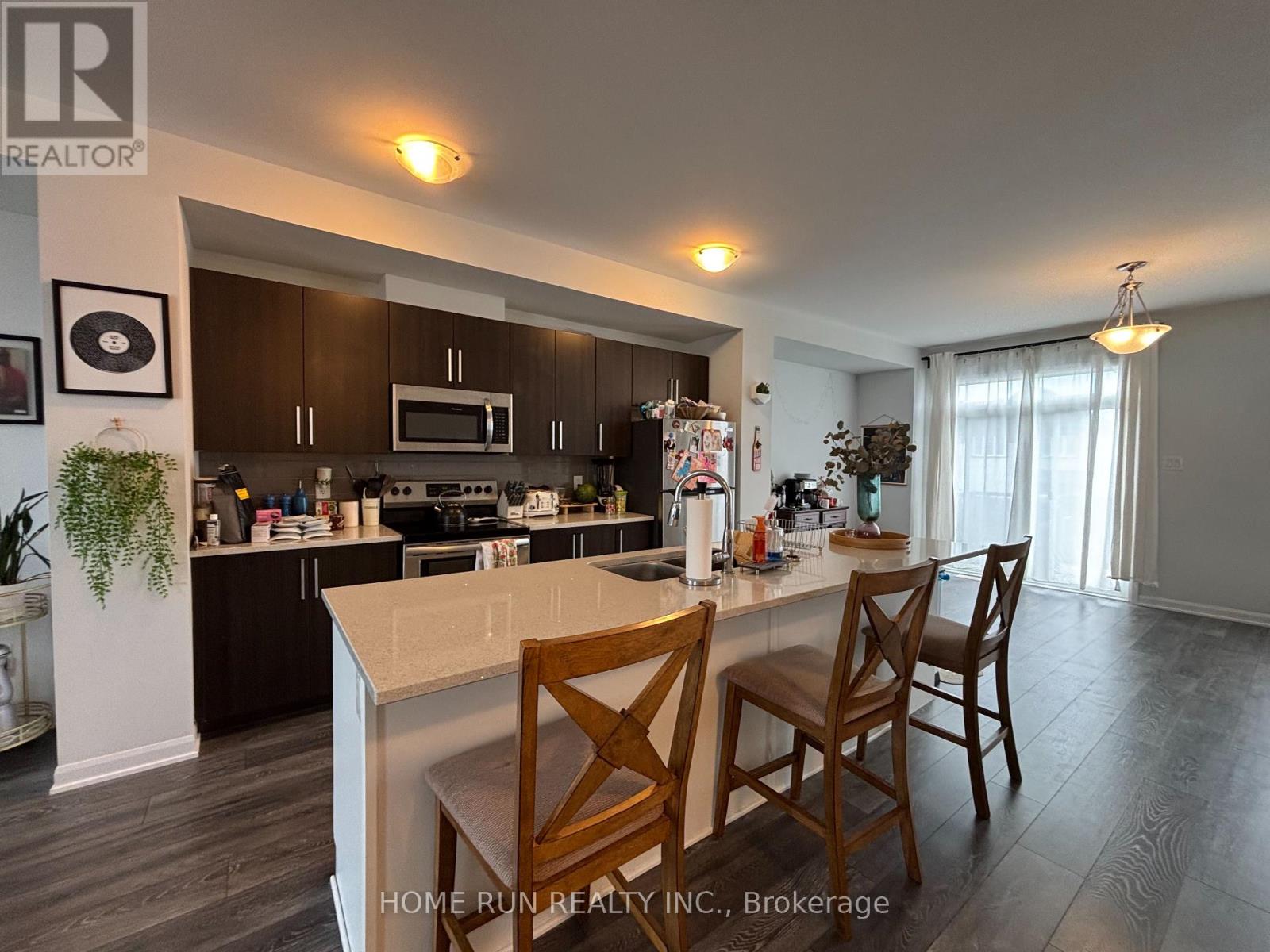 Photo 14 of 1123 Speedvale Crescent, Ottawa ON