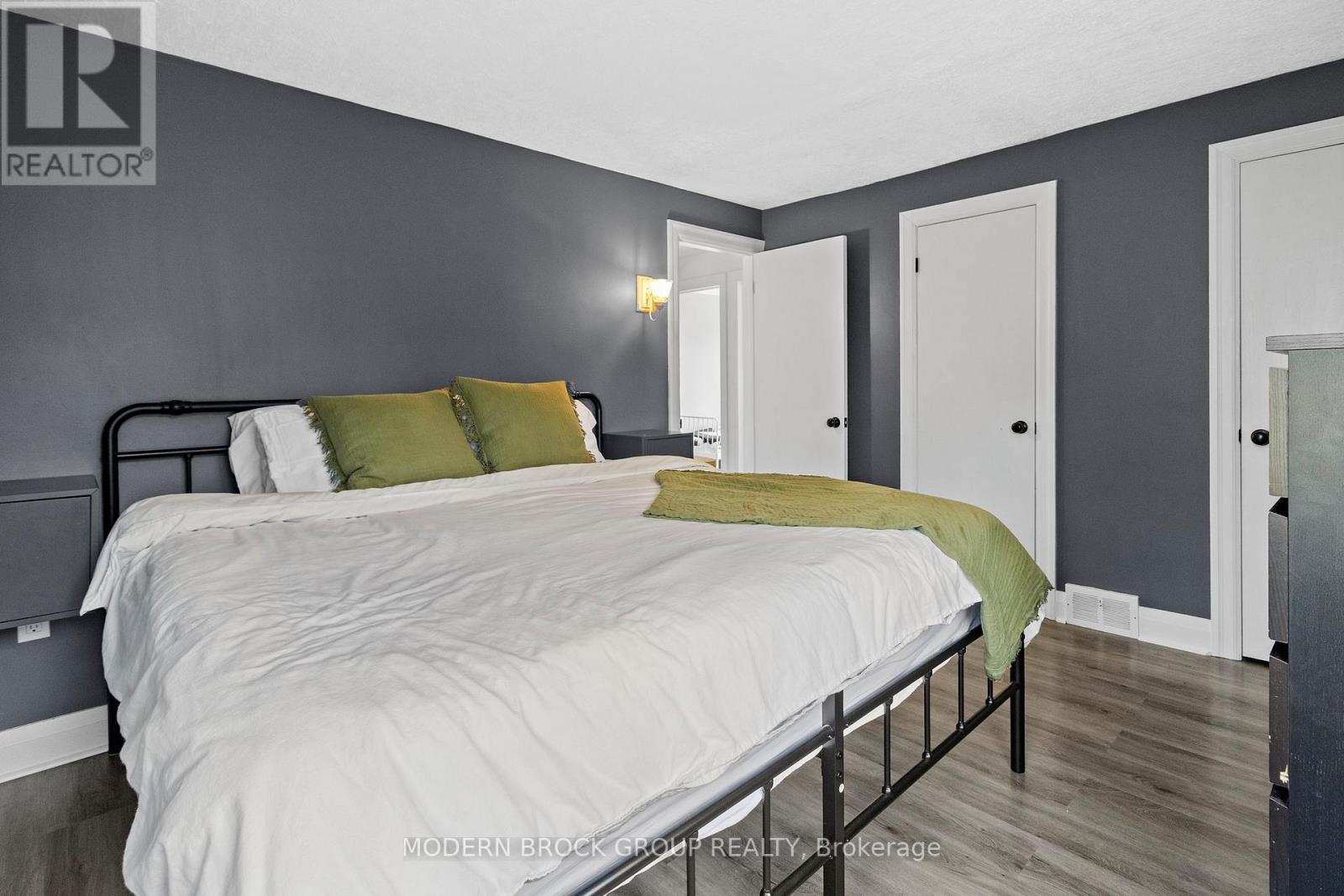 Photo 24 of 493 Dibble Street W, Prescott ON