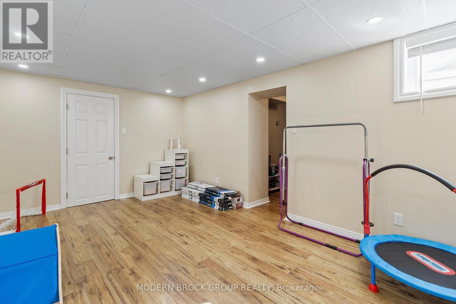 Photo 31 of 493 Dibble Street W, Prescott ON