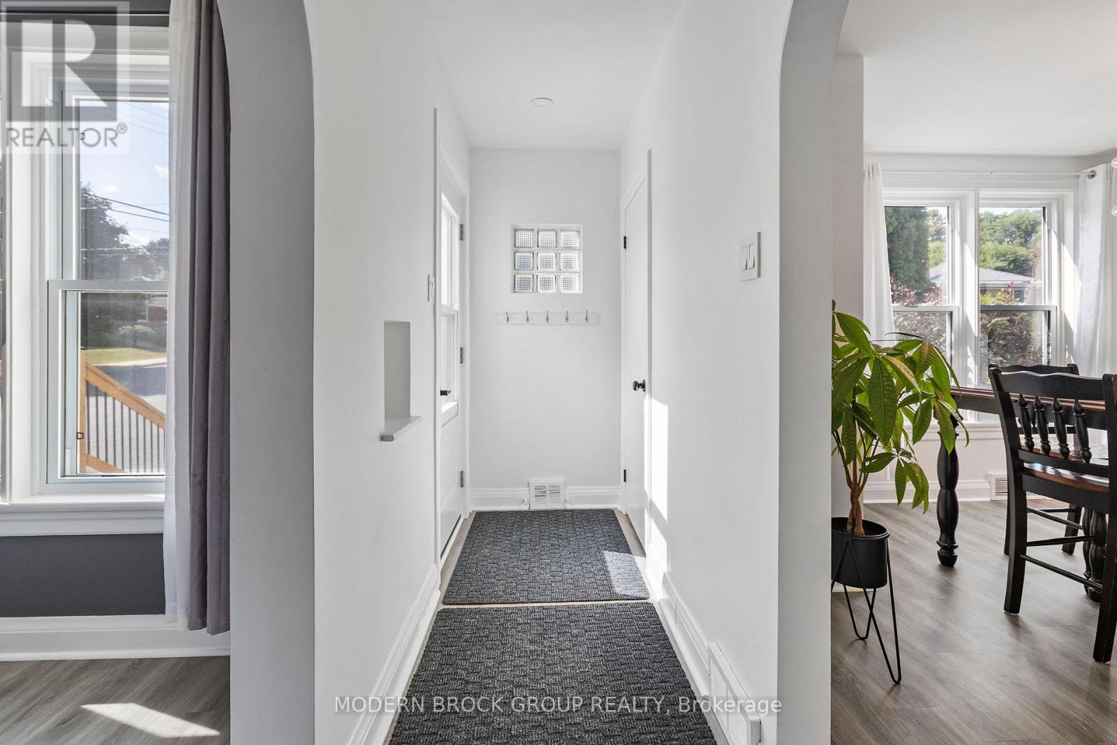 Photo 8 of 493 Dibble Street W, Prescott ON
