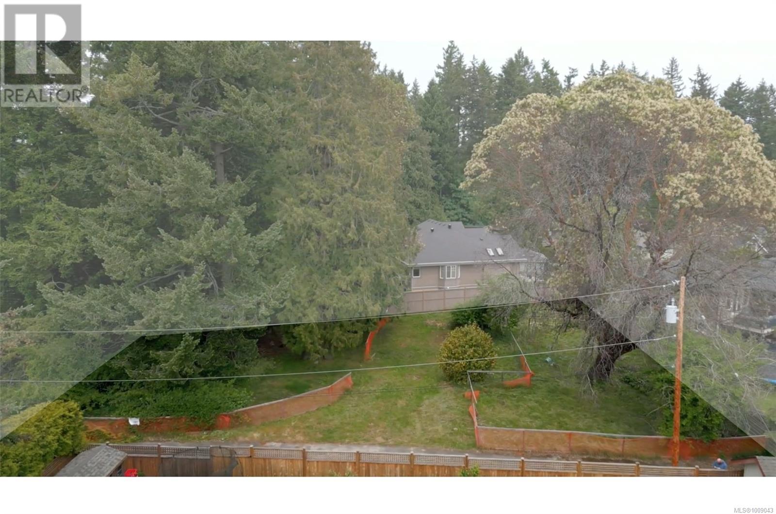 Photo 11 of 5225 Santa Clara Ave, Saanich BC