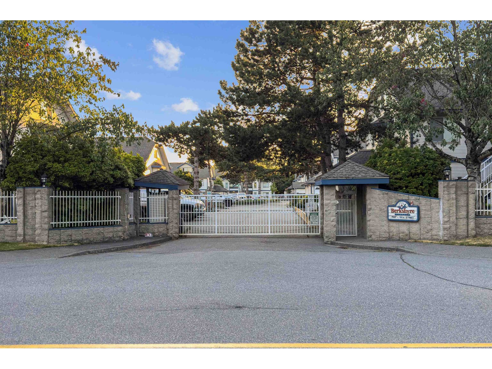 Photo 1 of 113 7837 120 A Street, Surrey BC