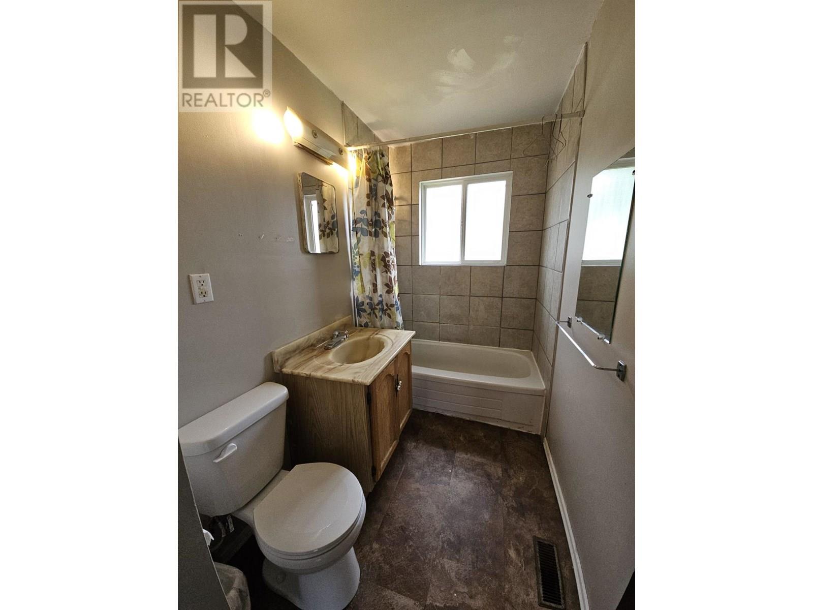 4756 Wabi Crescent, Chetwynd