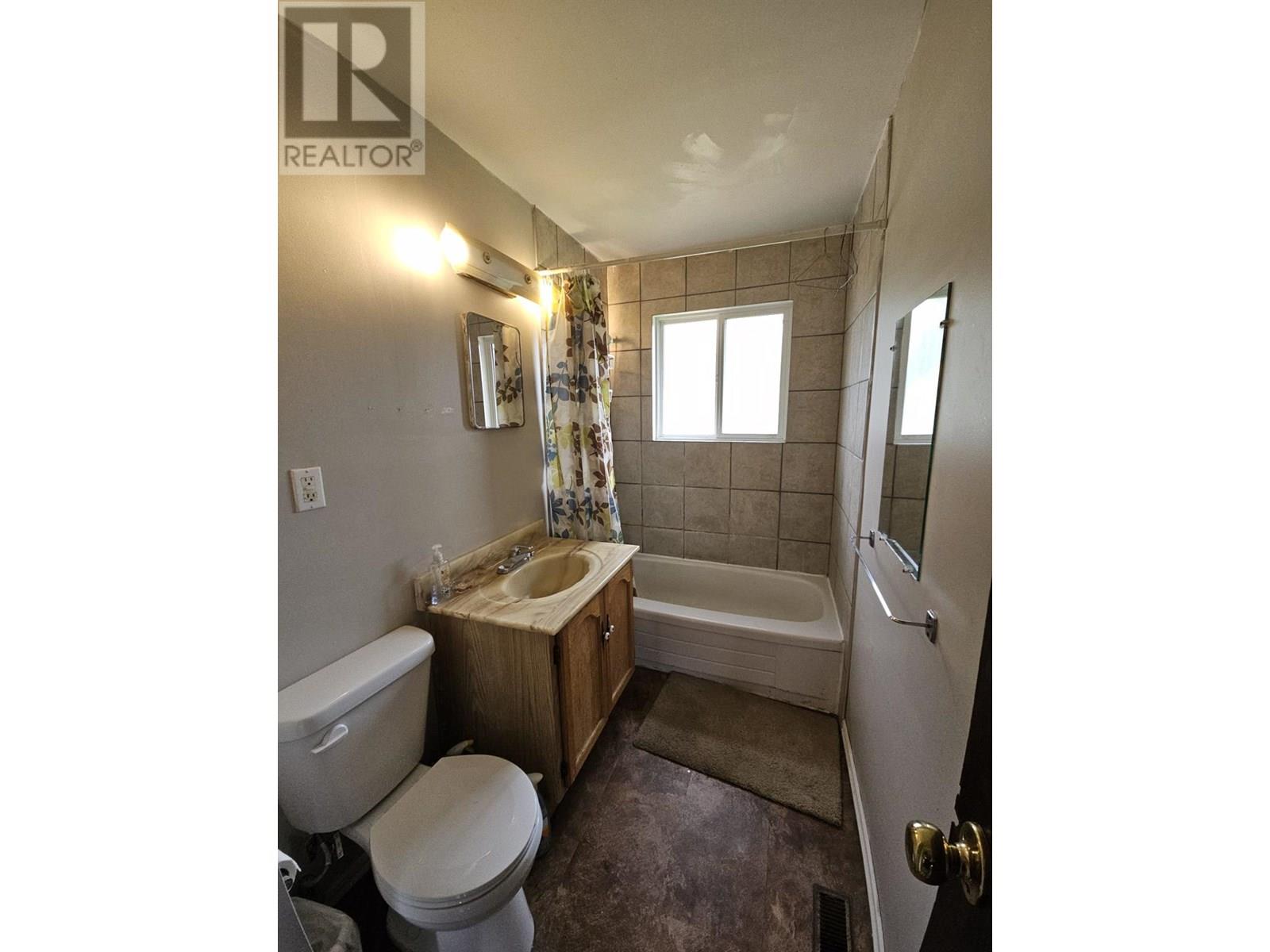 4756 Wabi Crescent, Chetwynd