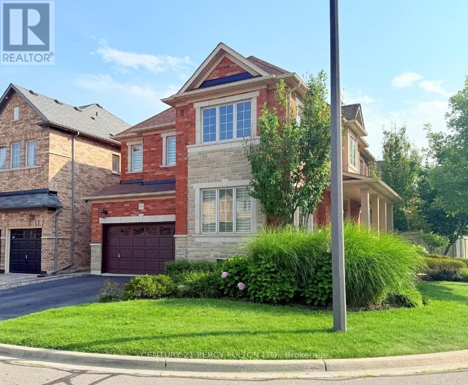 Photo 3 of 197 Quinlan Court, Milton ON