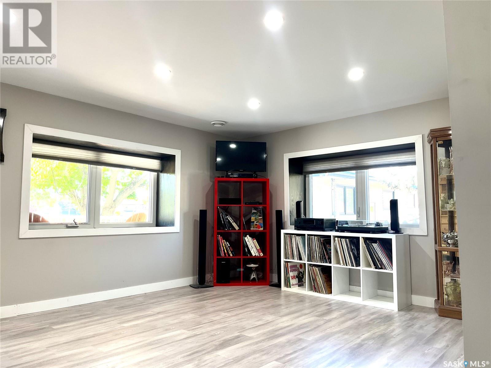 Photo 21 of 1275 Sidney Street E, Swift Current SK