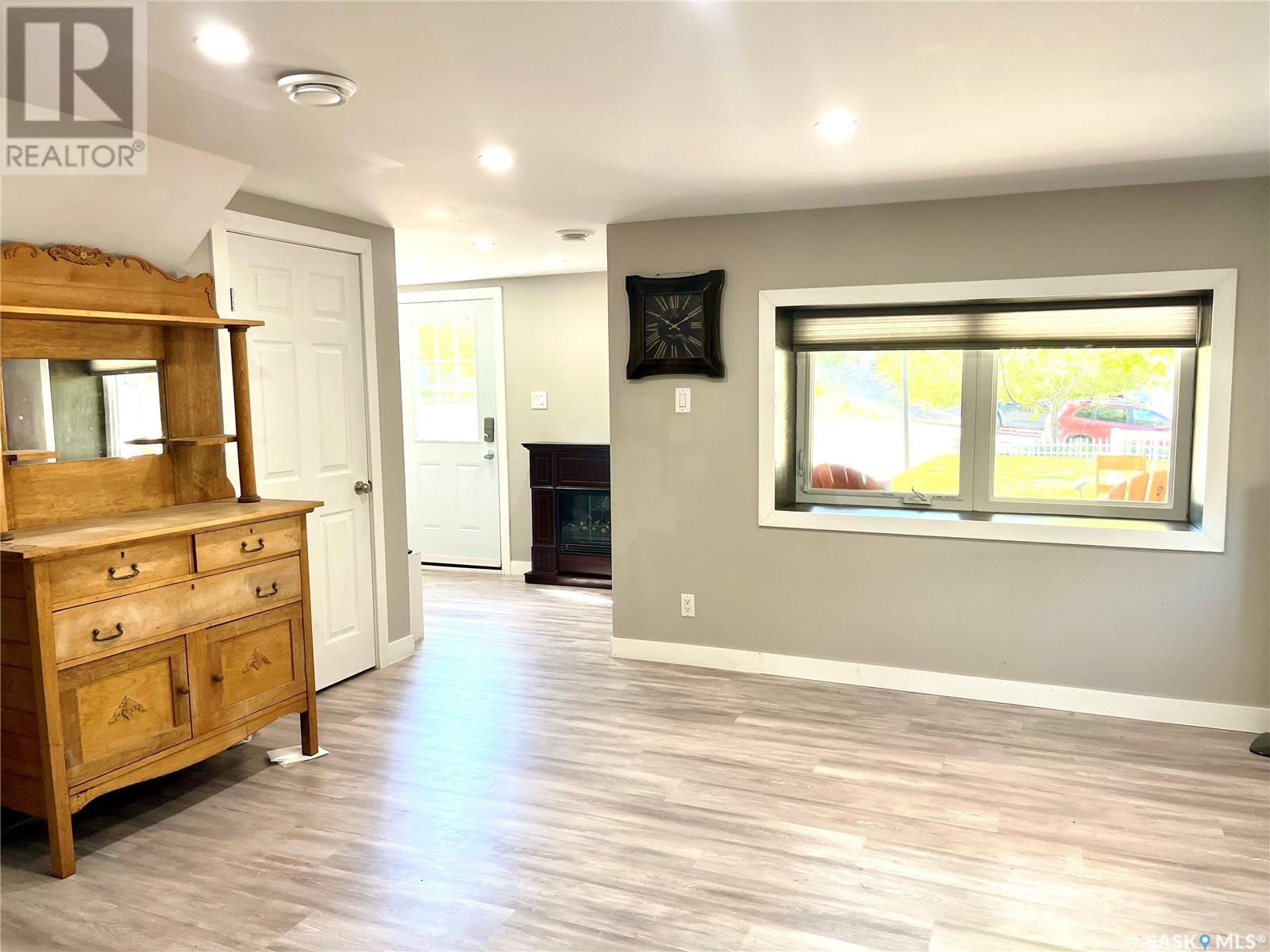 Photo 22 of 1275 Sidney Street E, Swift Current SK
