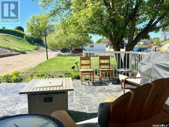Photo 8 of 1275 Sidney Street E, Swift Current SK