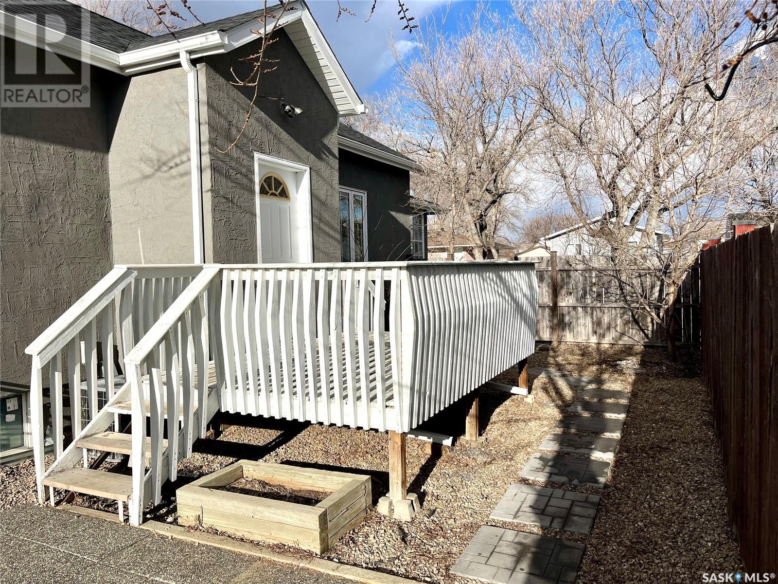 Photo 24 of 234 5th Avenue Se, Swift Current SK