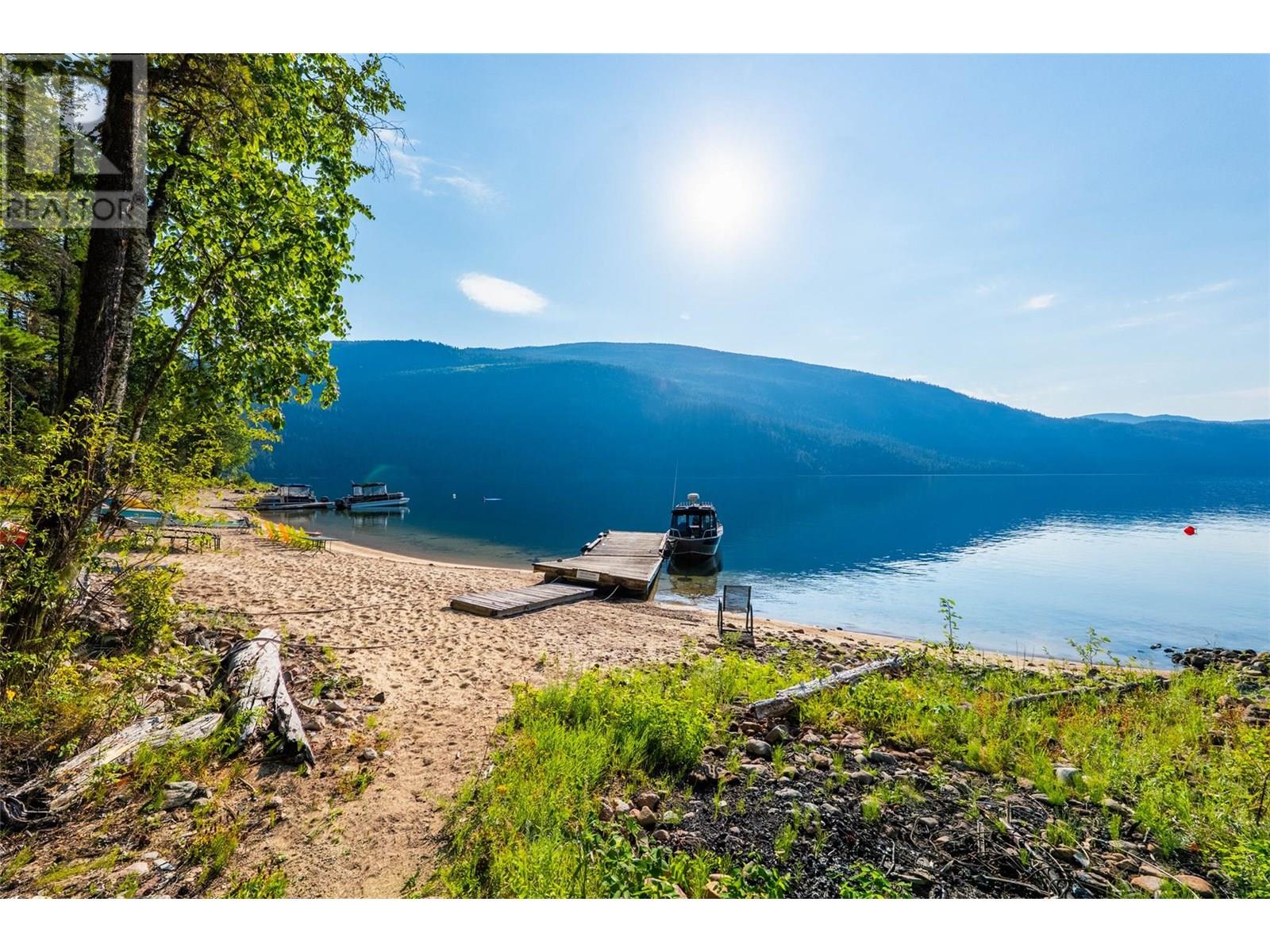 4360 Boat Access West Side, Christina Lake