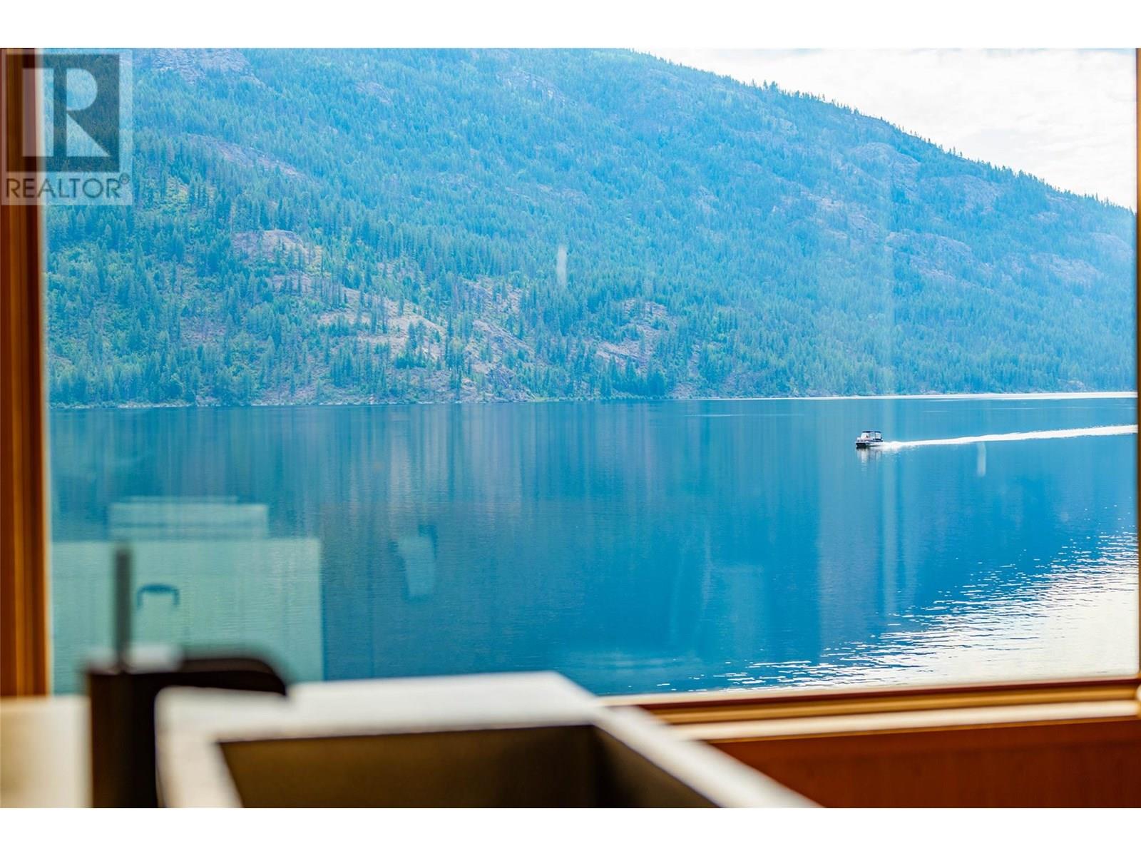 4360 Boat Access West Side, Christina Lake