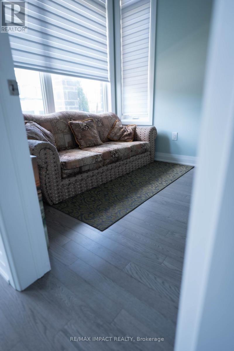 Photo 26 of 11 Larkin Lane, Clarington ON