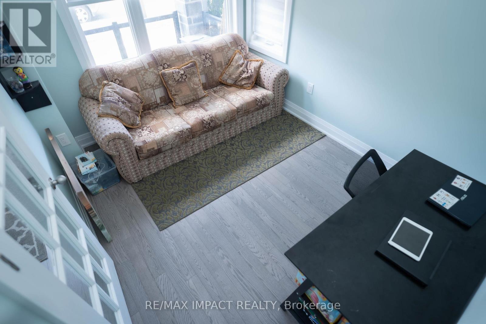 Photo 35 of 11 Larkin Lane, Clarington ON