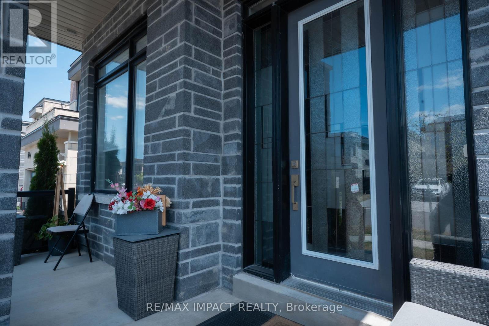 Photo 45 of 11 Larkin Lane, Clarington ON