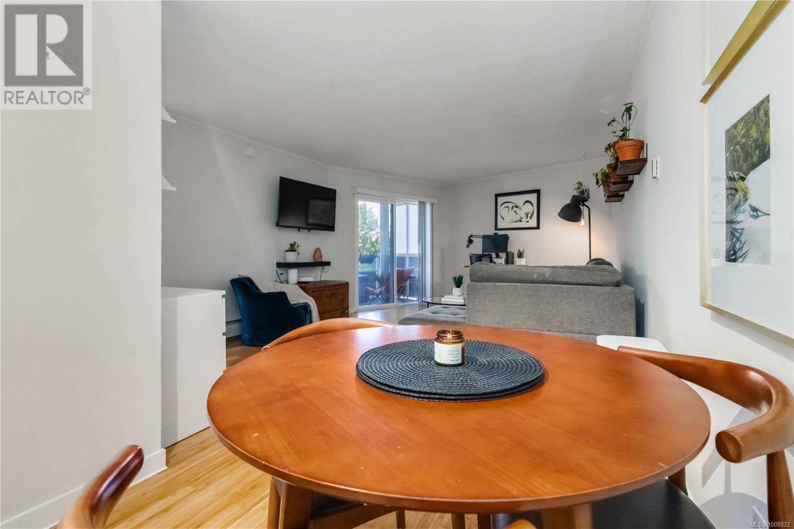 236 2930 Washington Avenue, Victoria
